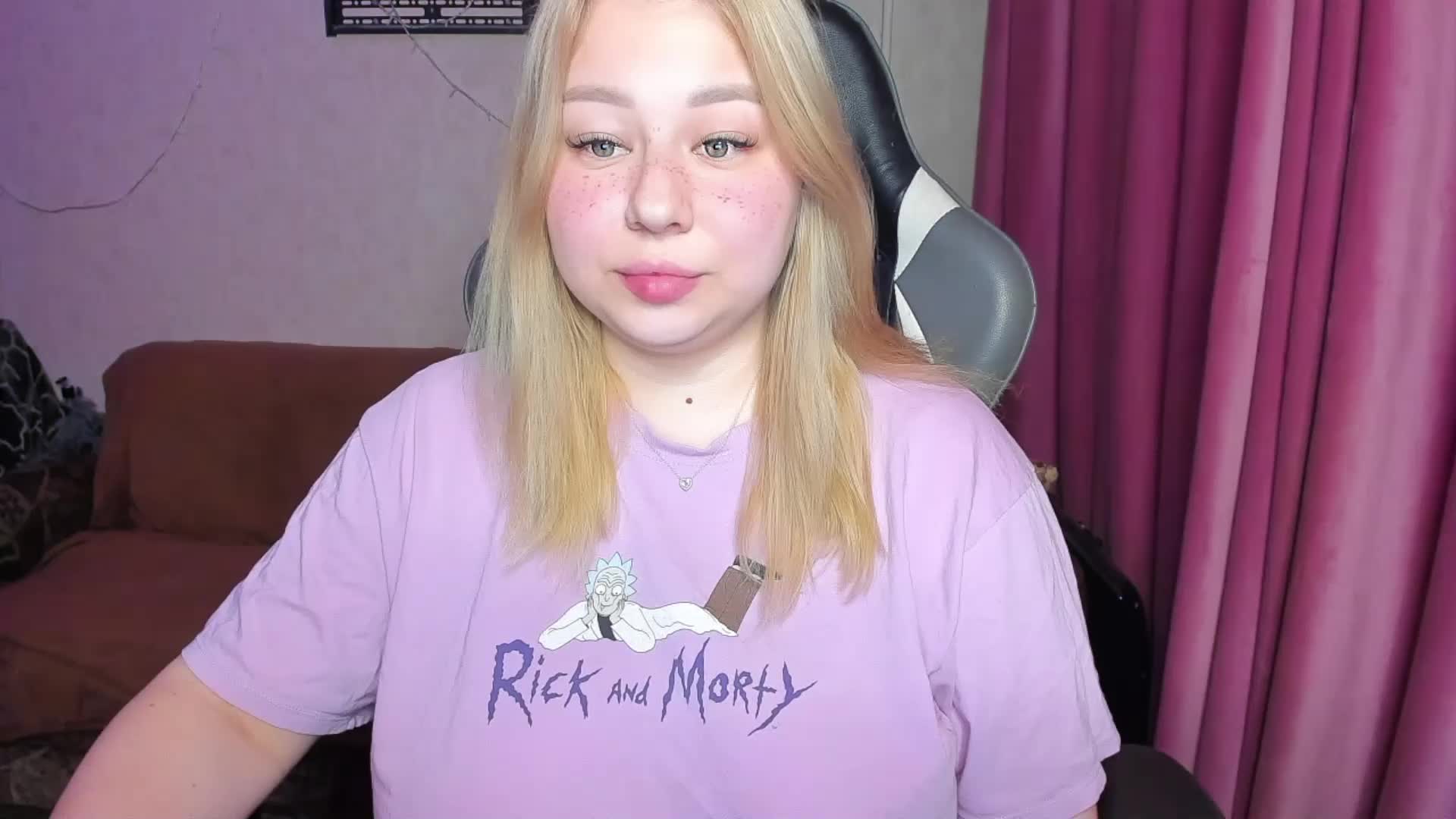 MilkaFoxy Live Sex November 15, 2025