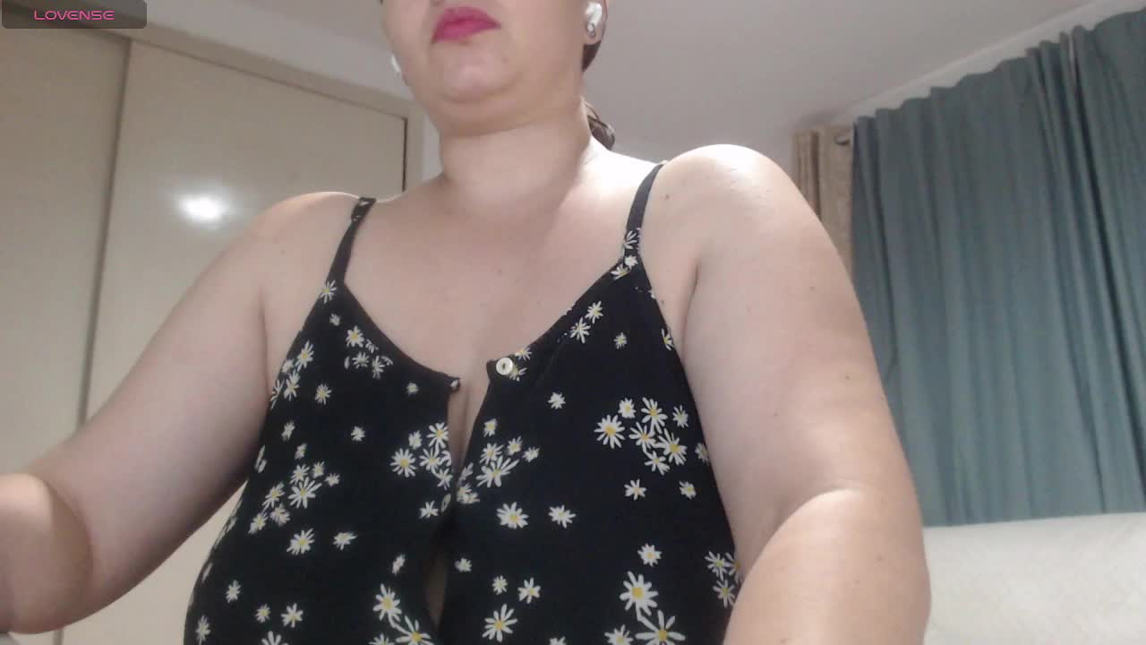 naturalmoommy Live Sex November 16, 2025