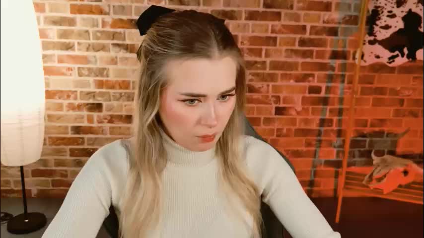 adelloyss Live Sex November 16, 2025