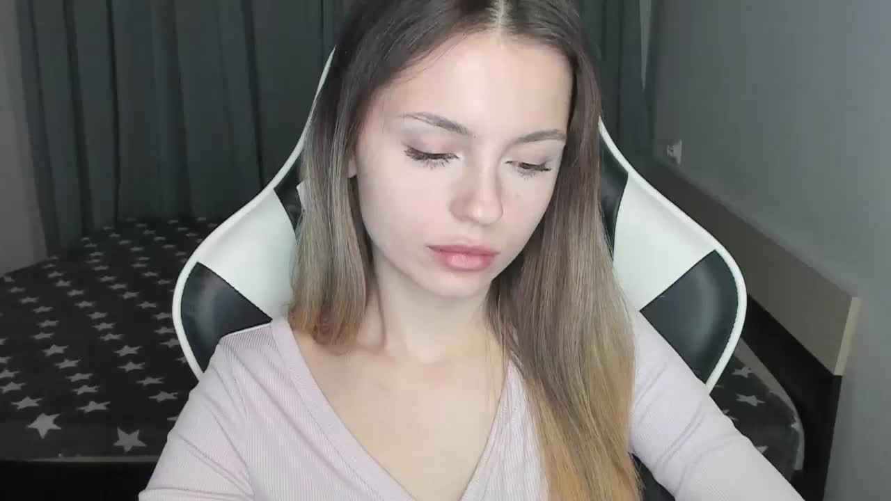 EmiMe Live Sex November 17, 2025