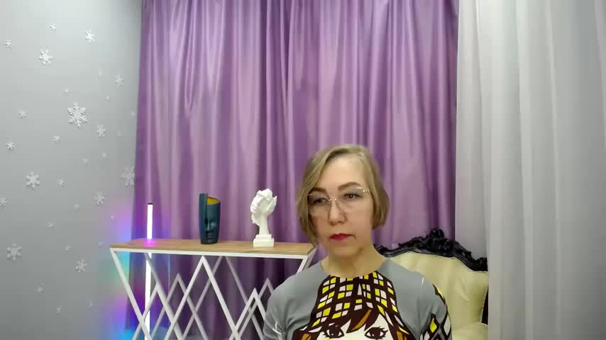 queen_a_n_i Live Sex November 17, 2025