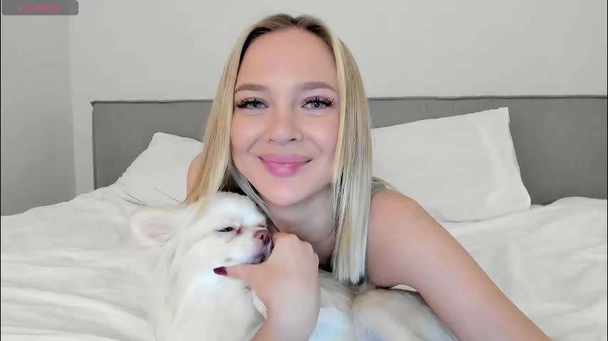 sarahphyllis Live Sex November 18, 2025