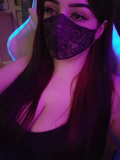 IIVII Live Sex November 18, 2025