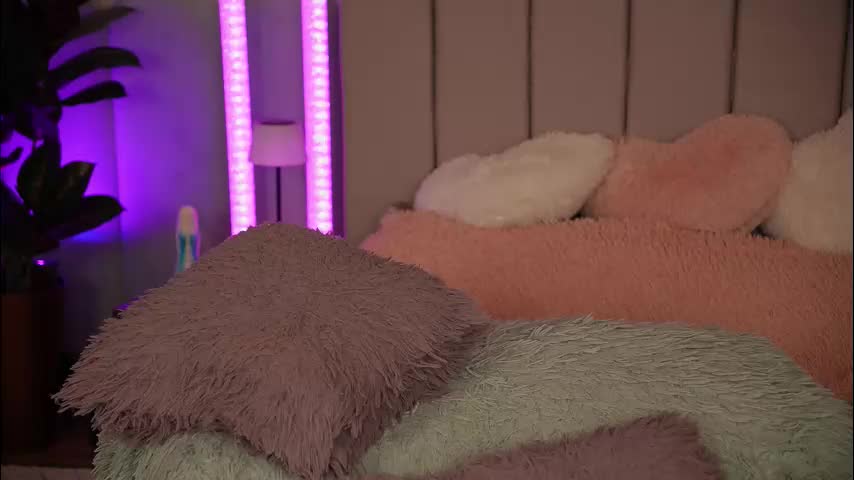 vickysecret96 Live Sex November 18, 2025