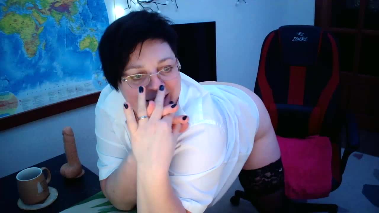 -alenyshka- Live Sex November 18, 2025