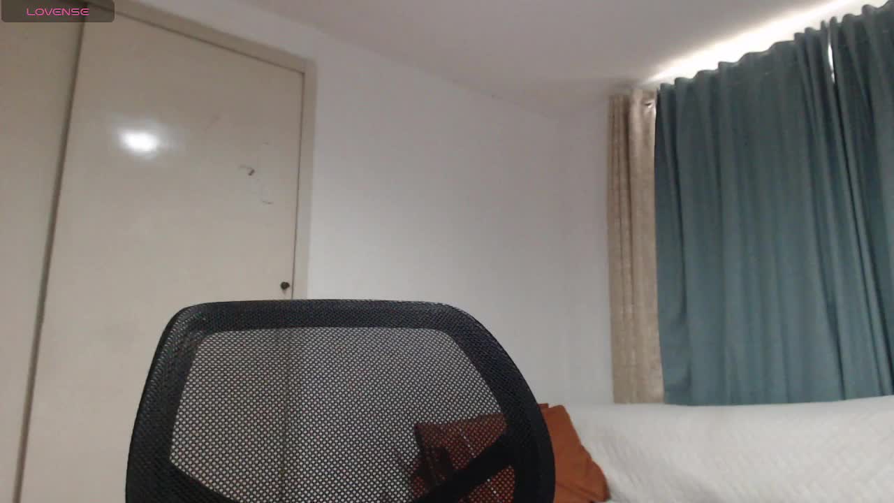 naturalmoommy Live Sex November 17, 2025