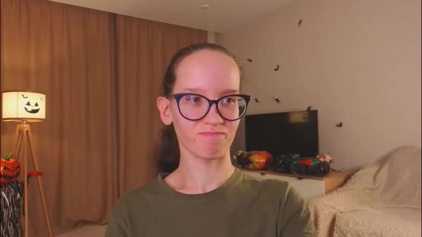 lynettebails Live Sex November 19, 2025