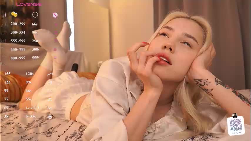 blue_bow Live Sex November 18, 2025