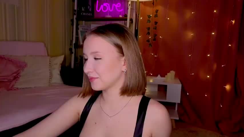 EvaSweet Live Sex November 17, 2025