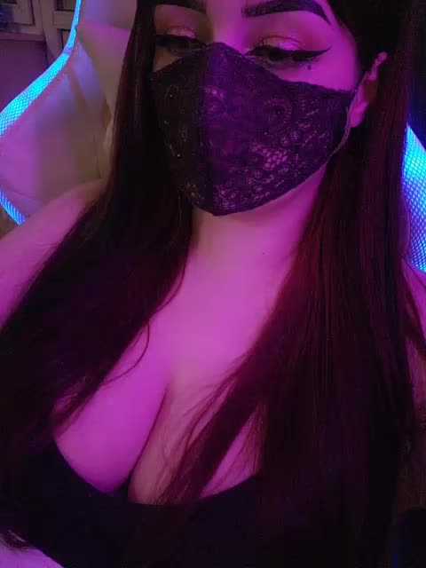 IIVII Live Sex November 19, 2025