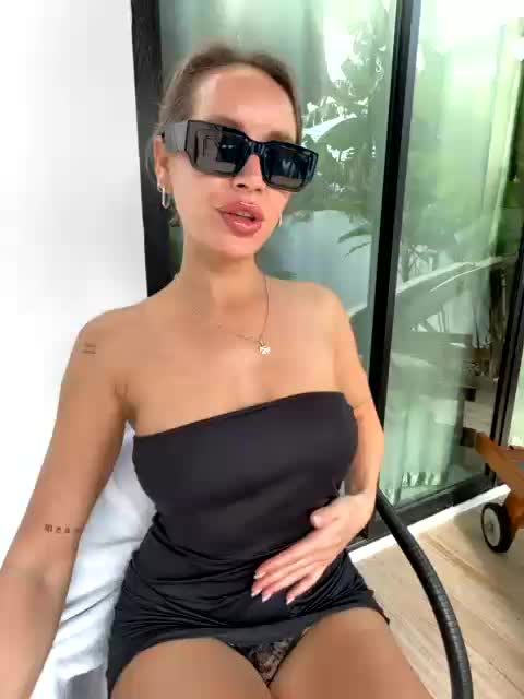 -CandyViki- Live Sex November 19, 2025