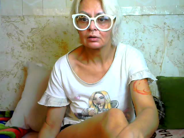 GardenerofIllusions Live Sex November 18, 2025