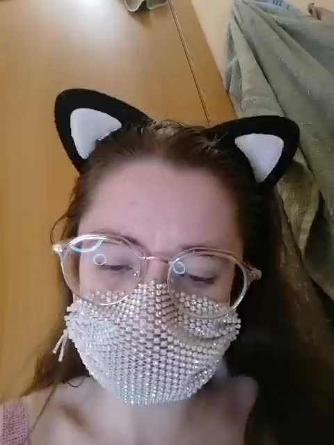 Kroshka-meow Live Sex November 19, 2025