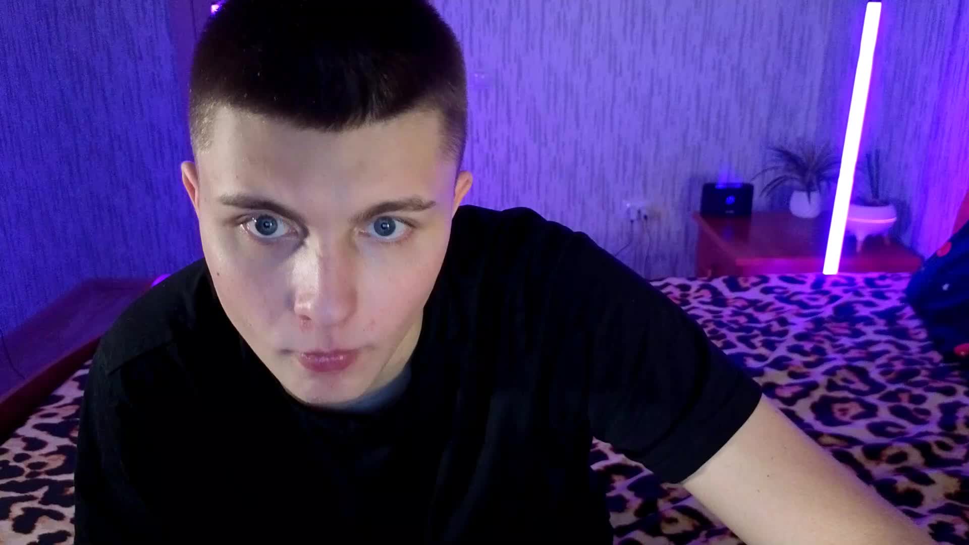 DenisSofia Live Sex November 19, 2025