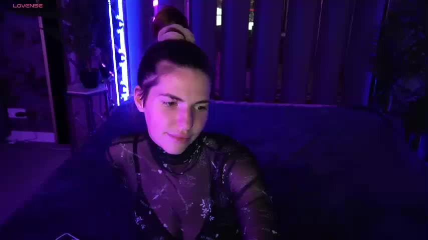 DanielaReign Live Sex November 19, 2025
