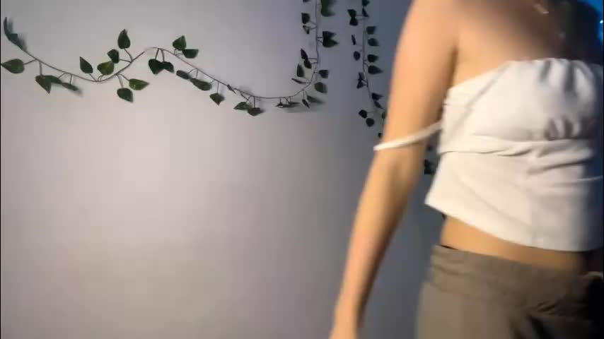 viviennebreihan Live Sex November 23, 2025