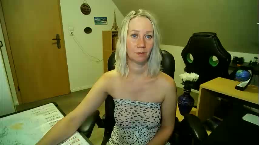 _korall_ Live Sex November 24, 2025