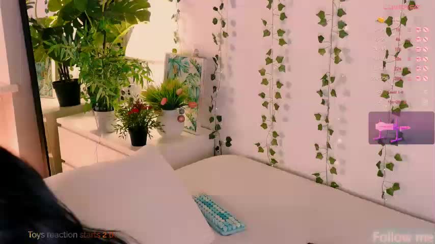 CarlyHills Live Sex November 24, 2025