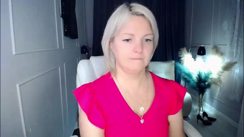 emmmam Live Sex November 25, 2025