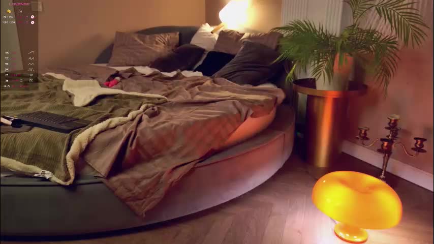 miley_smile Live Sex November 26, 2025