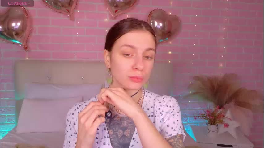 naomimur Live Sex November 26, 2025