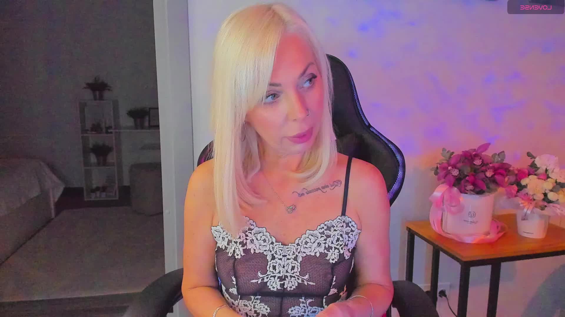 Sunbeam Live Sex November 26, 2025