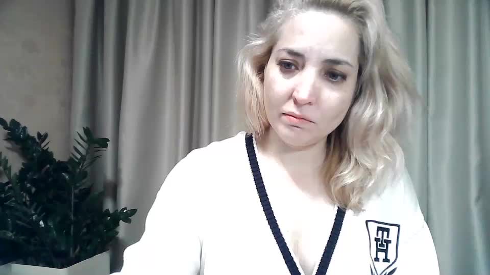 mariska-kiska Live Sex November 27, 2025