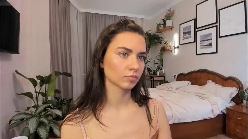 nicoleluuv Live Sex November 28, 2025