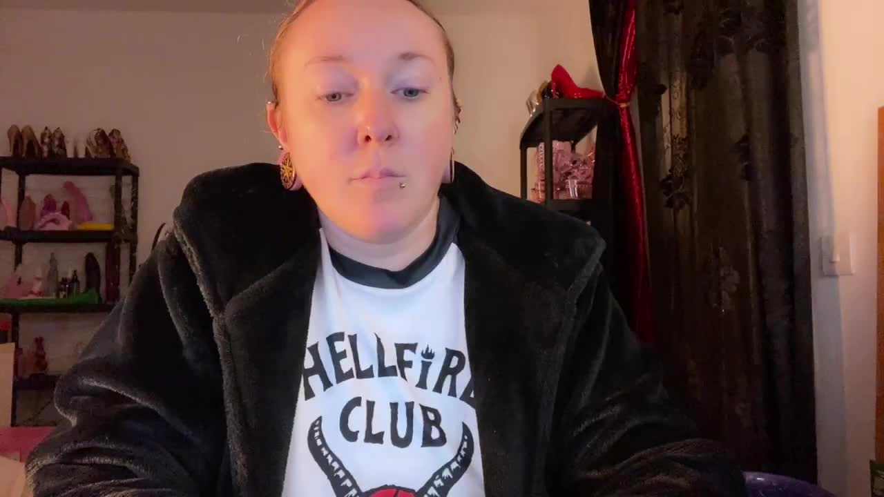 NylonQueen Live Sex November 28, 2025