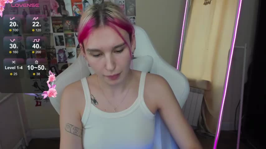 EvelinaLuu Live Sex November 28, 2025