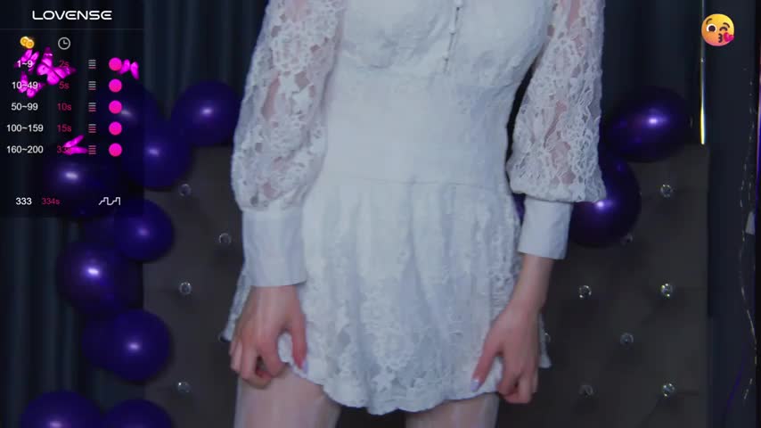 EmilyKents Live Sex November 28, 2025