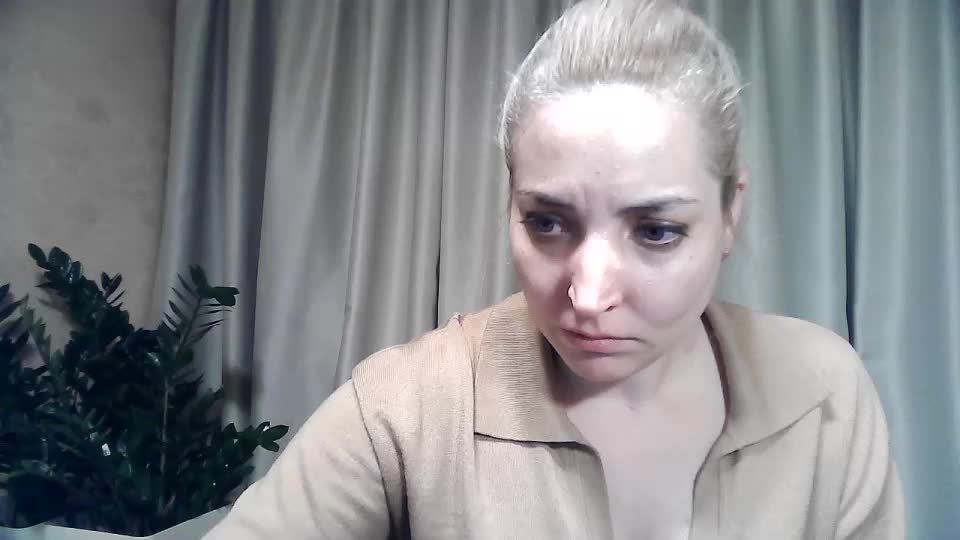 mariska-kiska Live Sex November 29, 2025