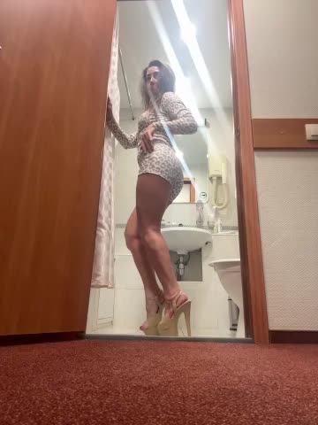 MarinaDiva11_74 Live Sex November 29, 2025