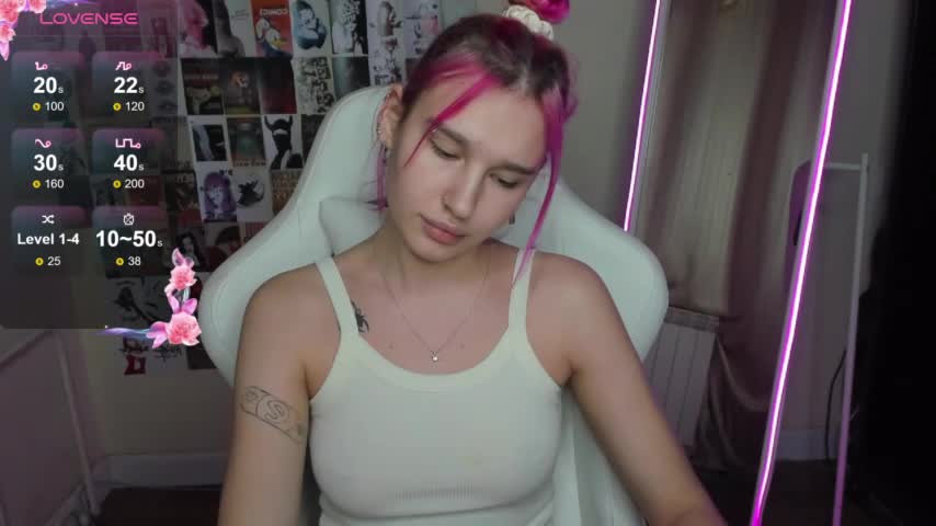 EvelinaLuu Live Sex November 29, 2025
