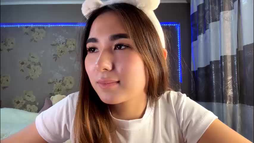 claribelatienza Live Sex November 30, 2025