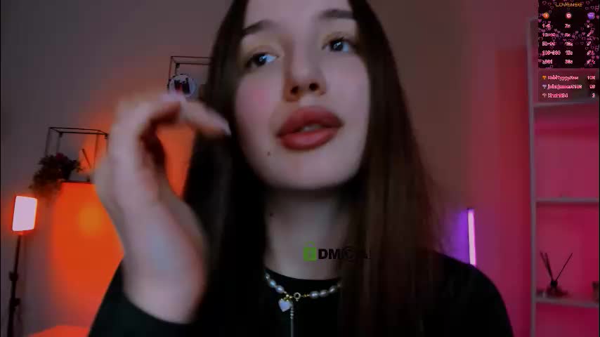 leslie_bird Live Sex November 28, 2025