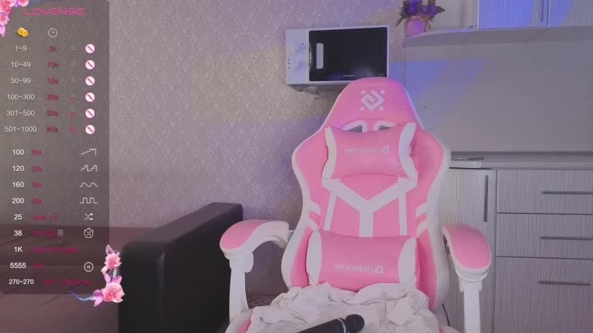 Hi_Kitti Live Sex November 30, 2025