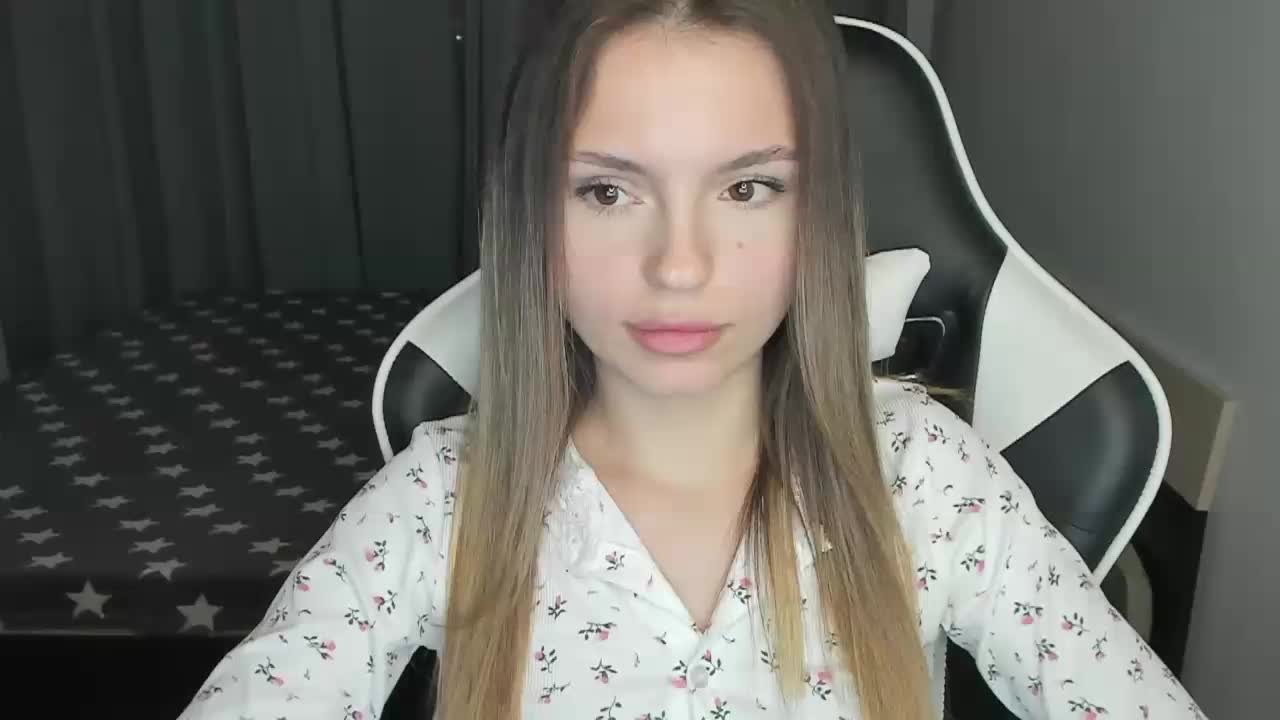 EmiMe Live Sex December 1, 2025