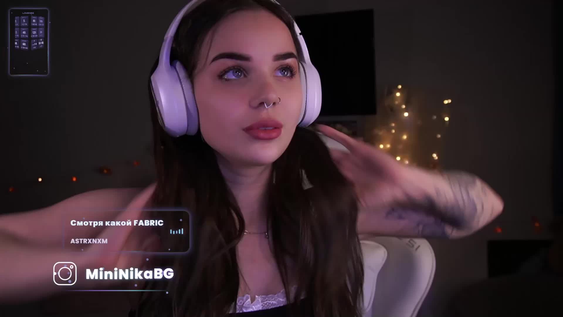 MiniNika Live Sex November 30, 2025