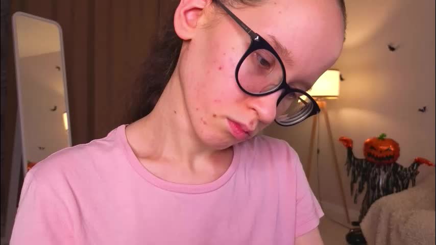 lynettebails Live Sex December 1, 2025