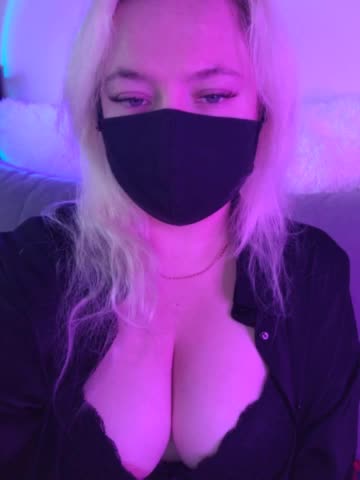 Alicekitty Live Sex December 1, 2025