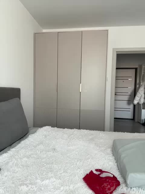 Tati16 Live Sex December 1, 2025