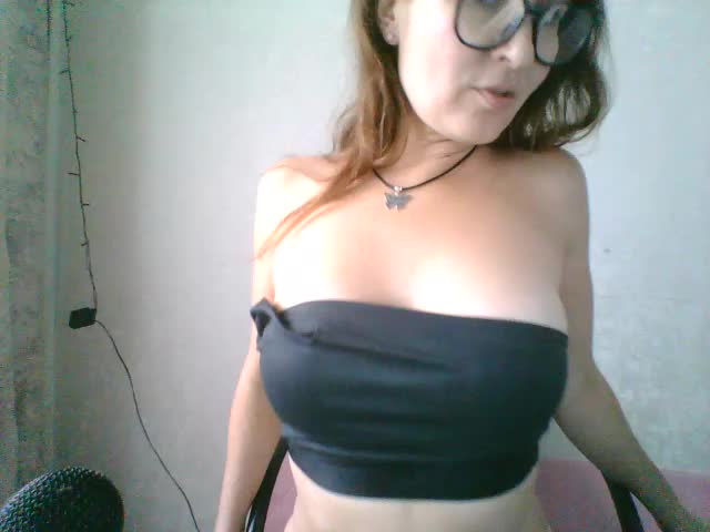 Yuliya333 Live Sex December 1, 2025