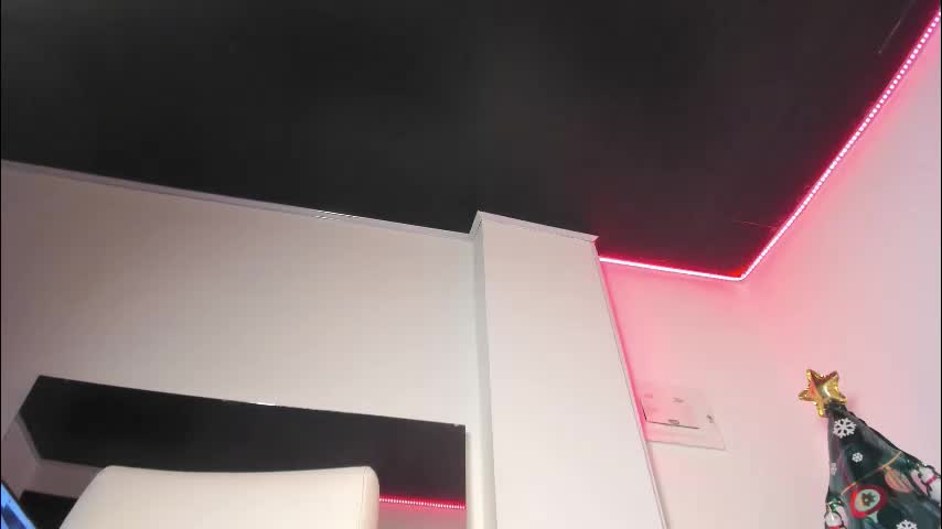 laura__js_ Live Sex December 2, 2025