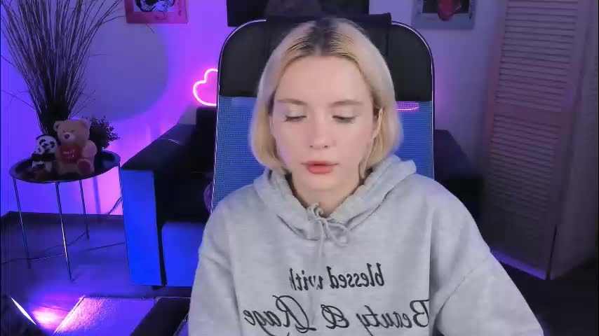 aurorawrenfield Live Sex December 1, 2025