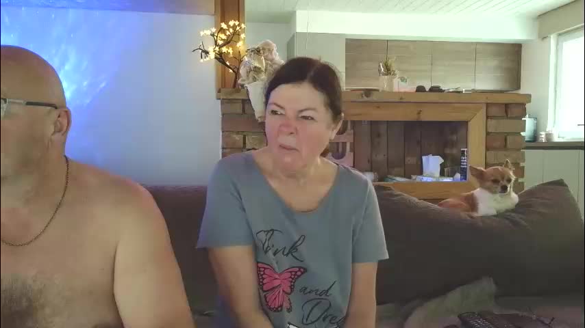 sanroom Live Sex November 30, 2025