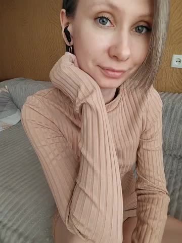 -Christina- Live Sex December 3, 2025