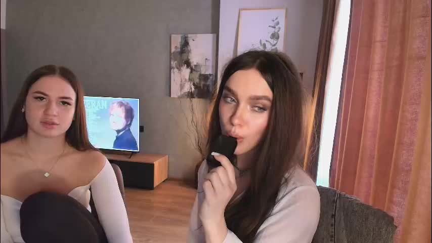 caressyourself Live Sex December 1, 2025