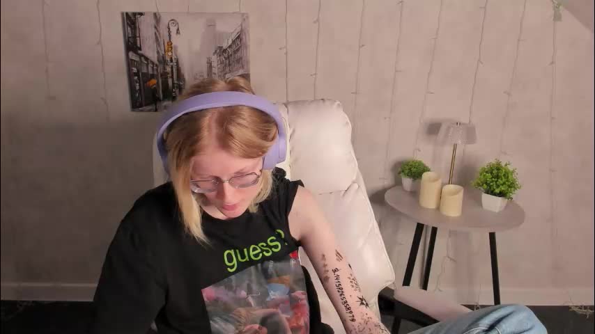 elizabeth_harpper Live Sex December 3, 2025