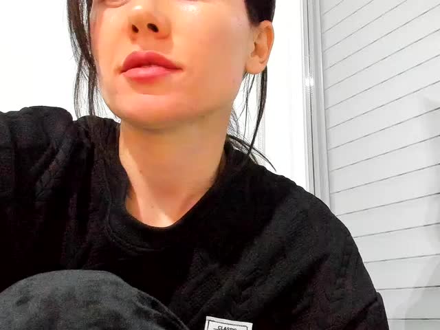 ZoiKissy Live Sex December 4, 2025